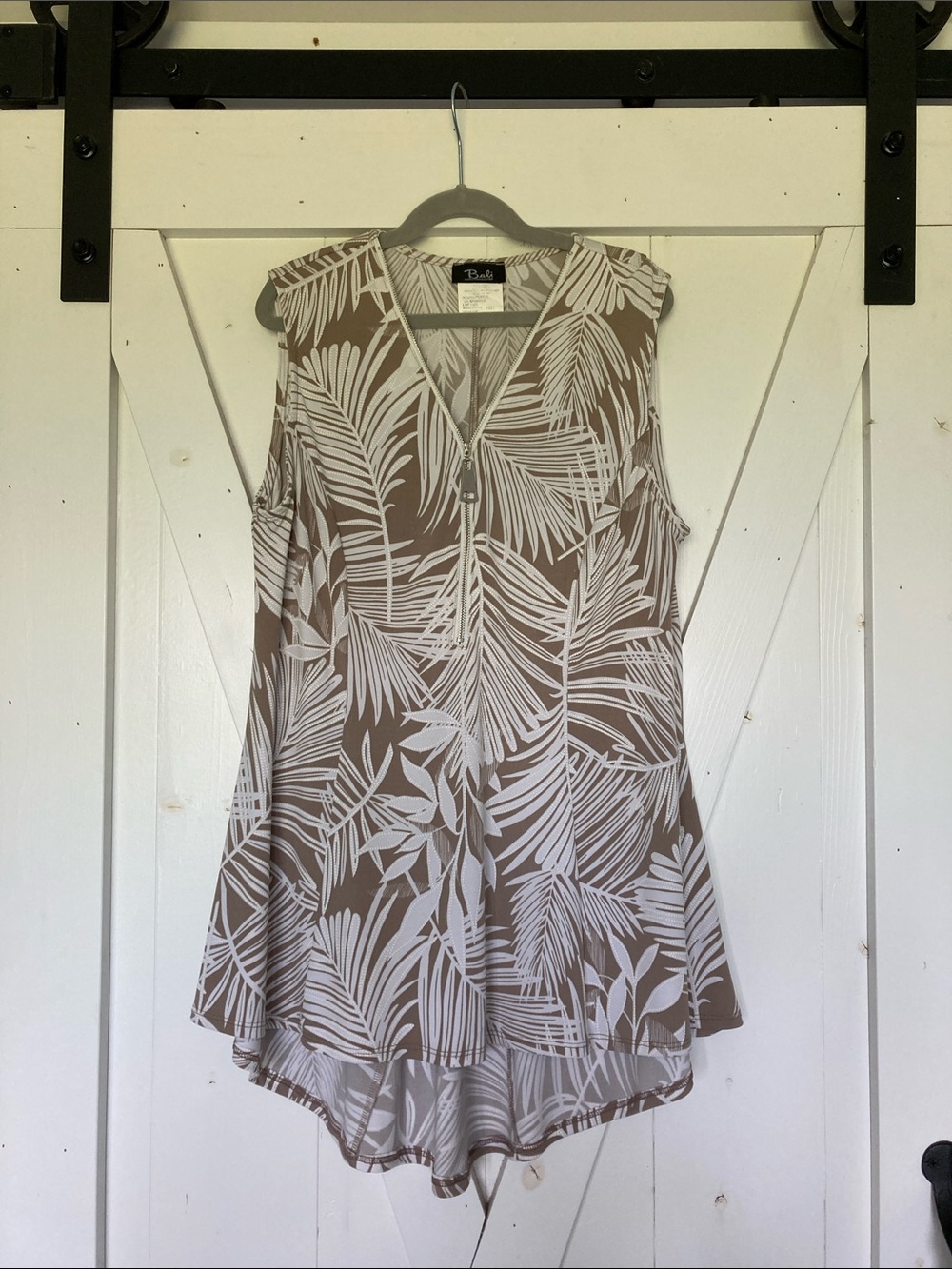Bali Sleeveless Tunic Top Women’s Small Petite Leaf Print Vacation Cruise Travel